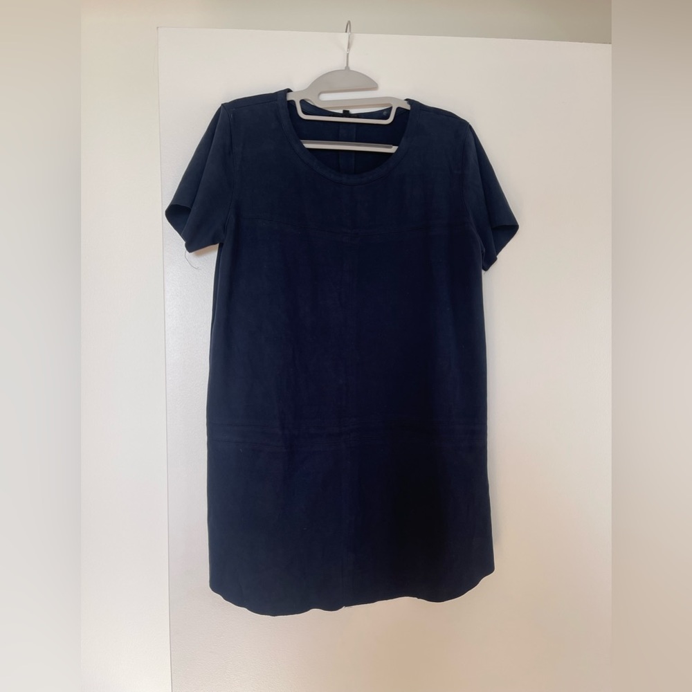 Navy blue felt tress